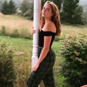 Meet your Posher, Julia